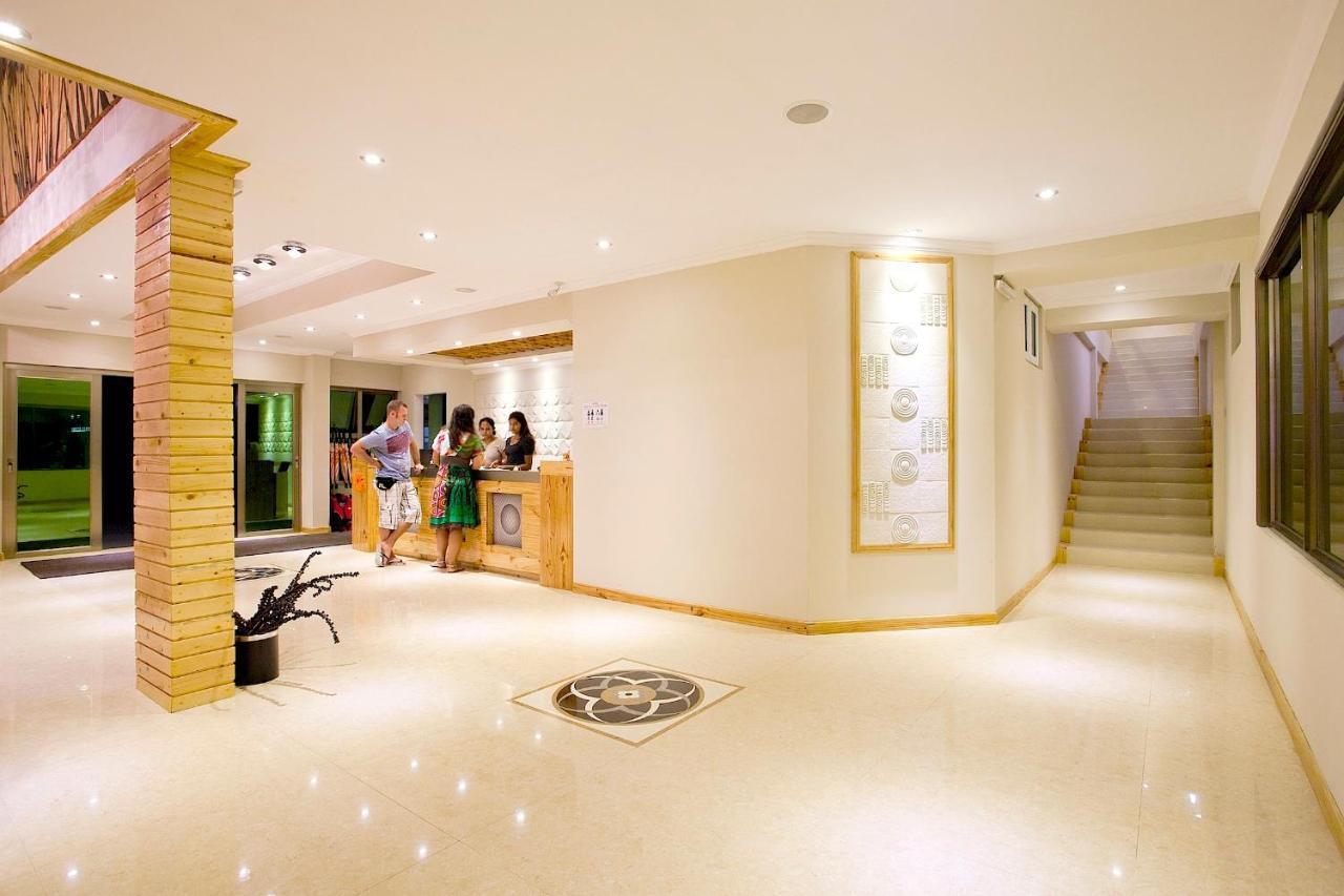 Kaani Beach Hotel At Маафуши Экстерьер фото