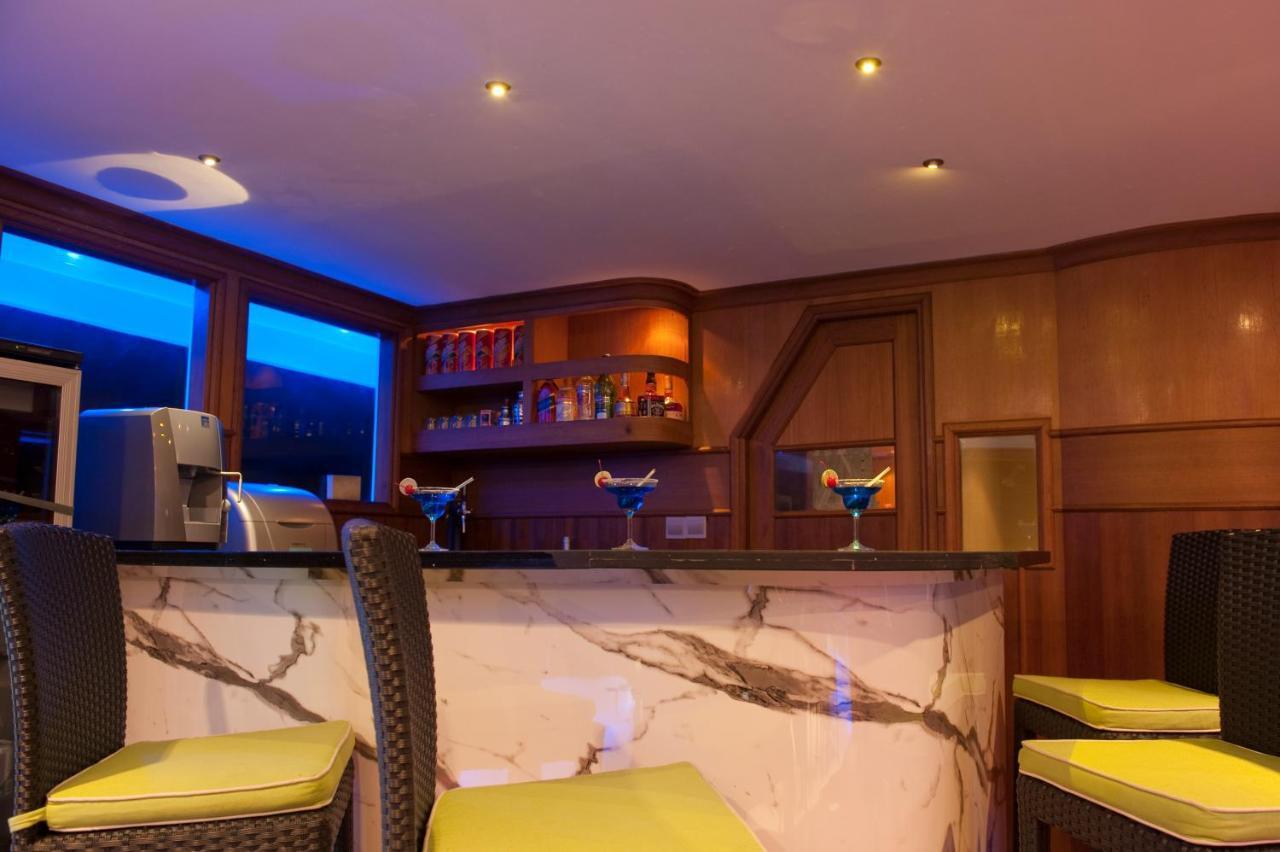 Kaani Beach Hotel At Маафуши Экстерьер фото